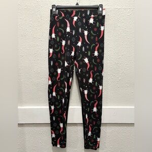 Kapion Soft & Comfy Christmas Holiday Gnomes & Solid Black Leggings 2 Pack S/M